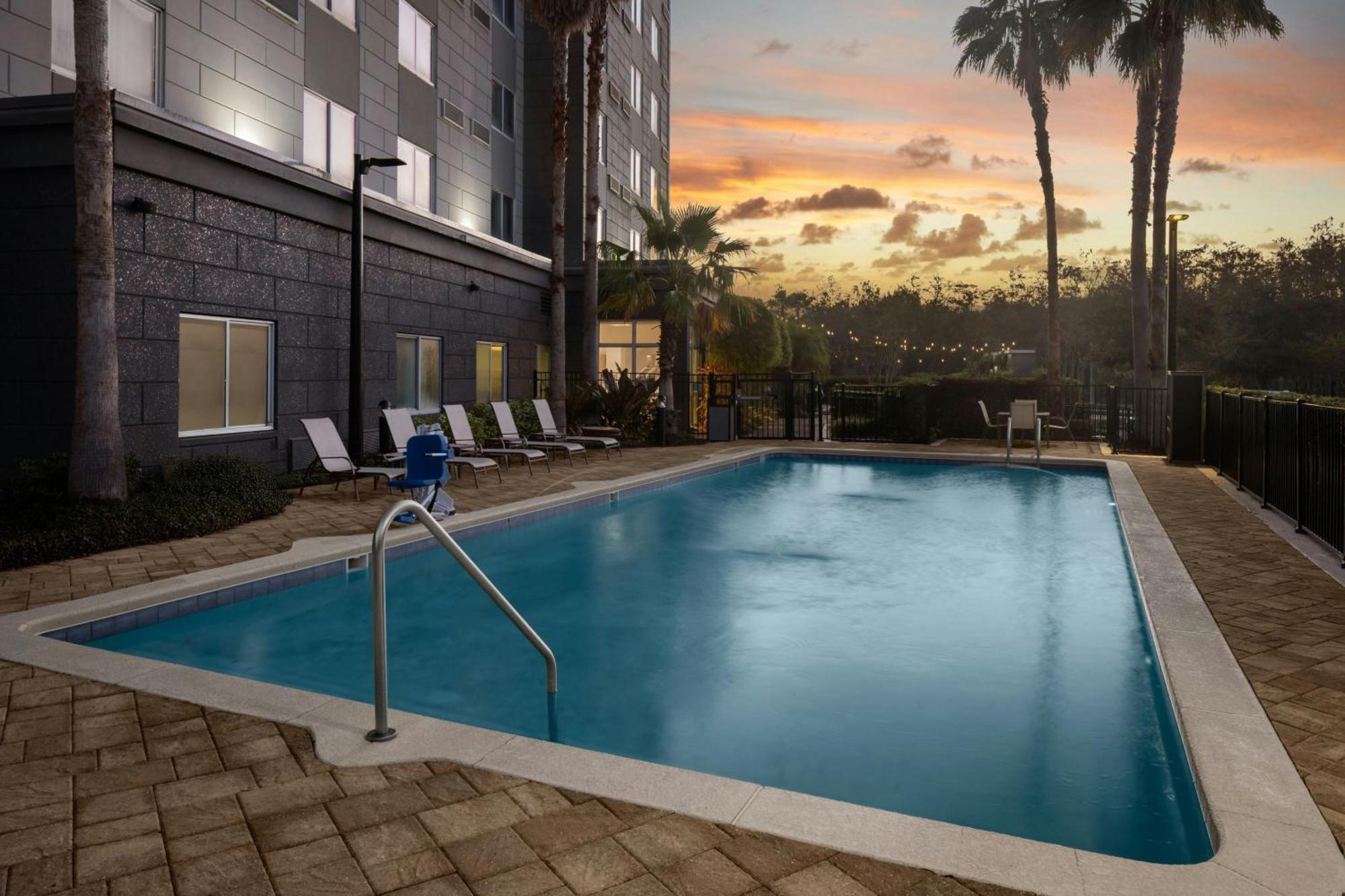 Courtyard By Marriott Orlando South/Grande Lakes Area Williamsburg Exteriör bild
